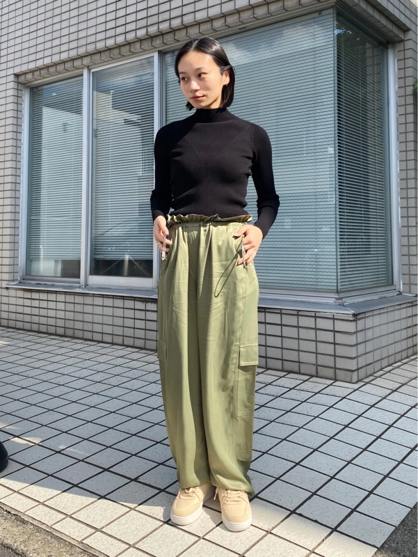 LACOSTE、トレーニングセーター Women's Seamless 3D Knit Ribbed Sweater - Sweaters