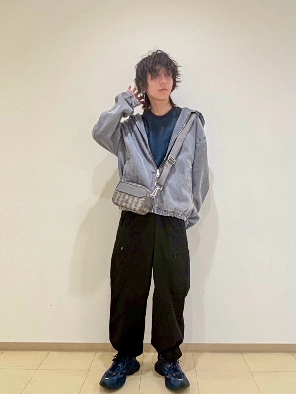 新品フーディーMサイズLACOSTE×ONE PIECE COLLECTION① ナチュラルピグメントダイジップアップデニムフーディー BH2541